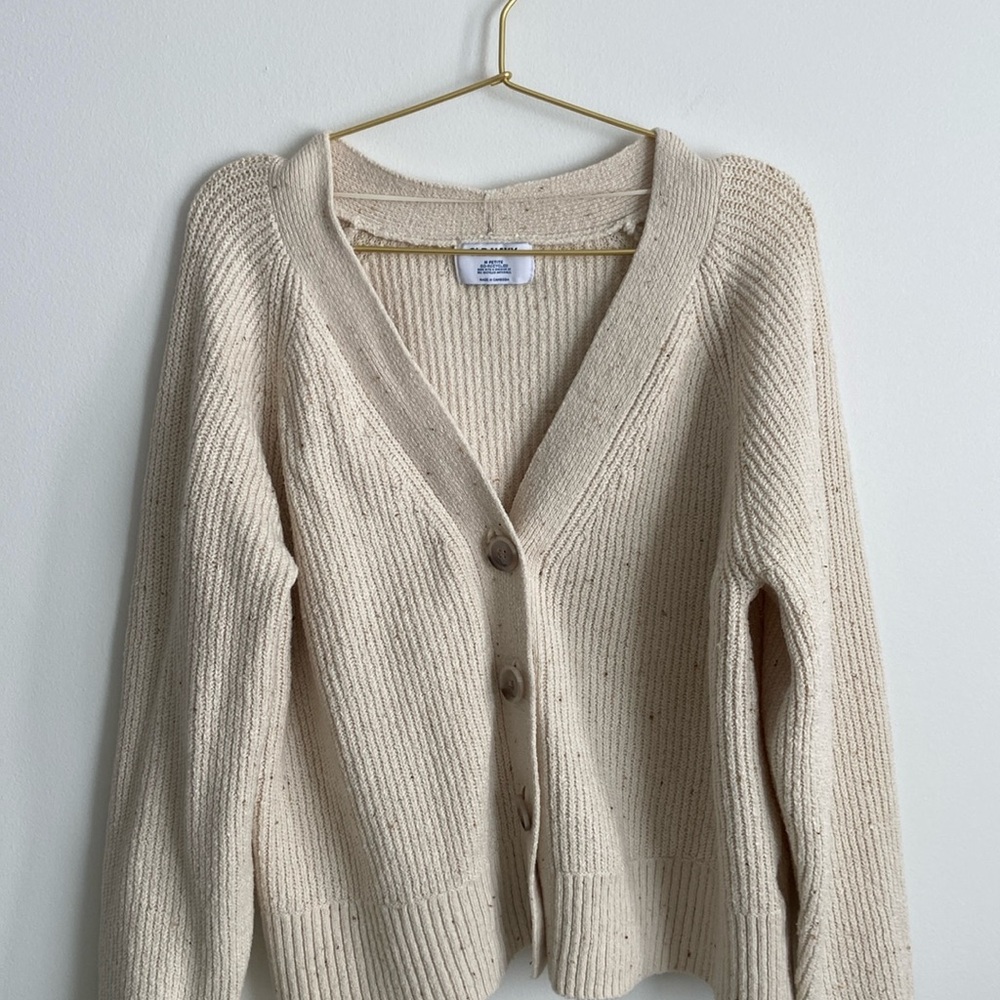 Old Navy Cream Ribbed Button-Up Cardigan - Picture 3 of 9